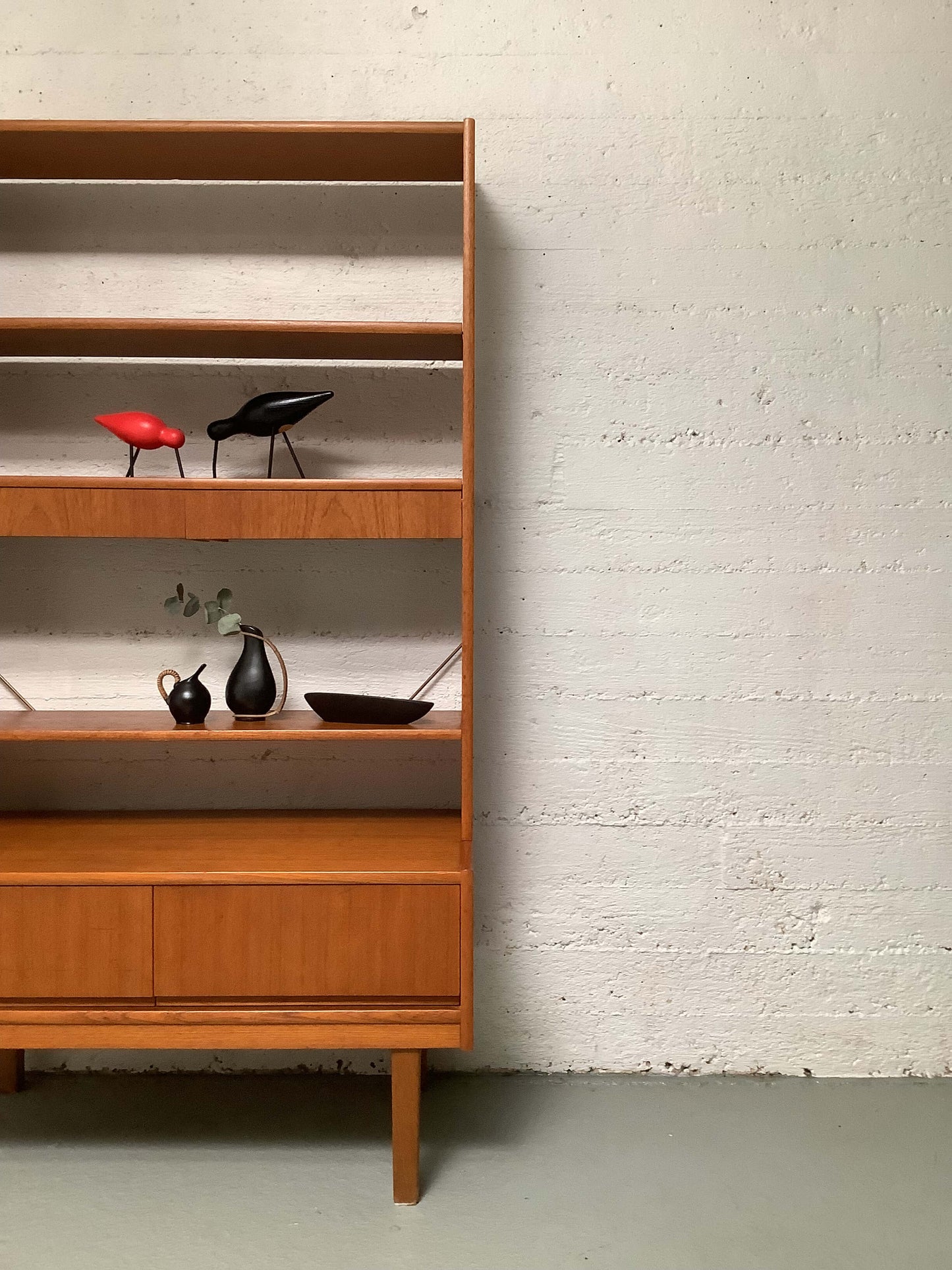 Ruotsalainen teak-kirjahylly