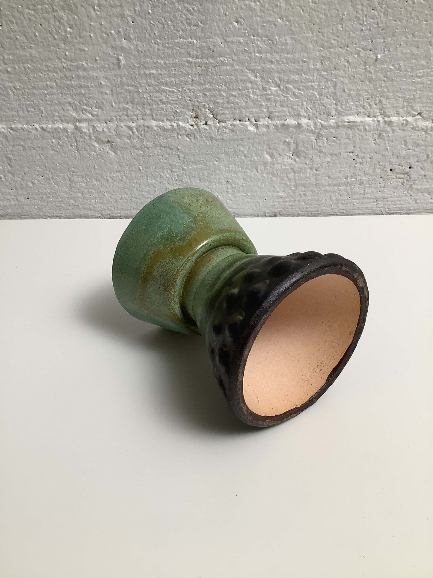 Keraaminen kynttilänjalka