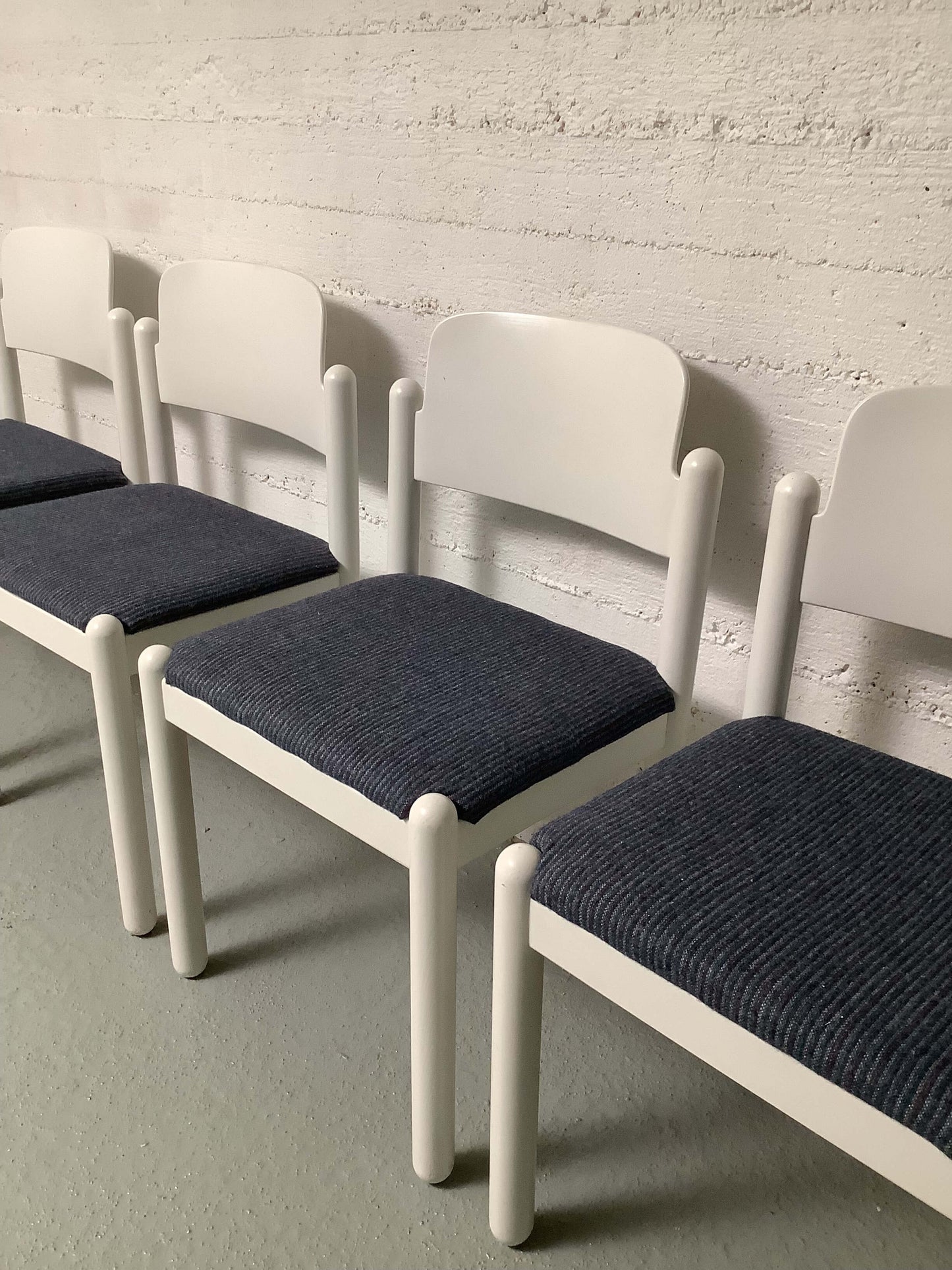 Ruokapöydän tuolit "Julia" 70-luku