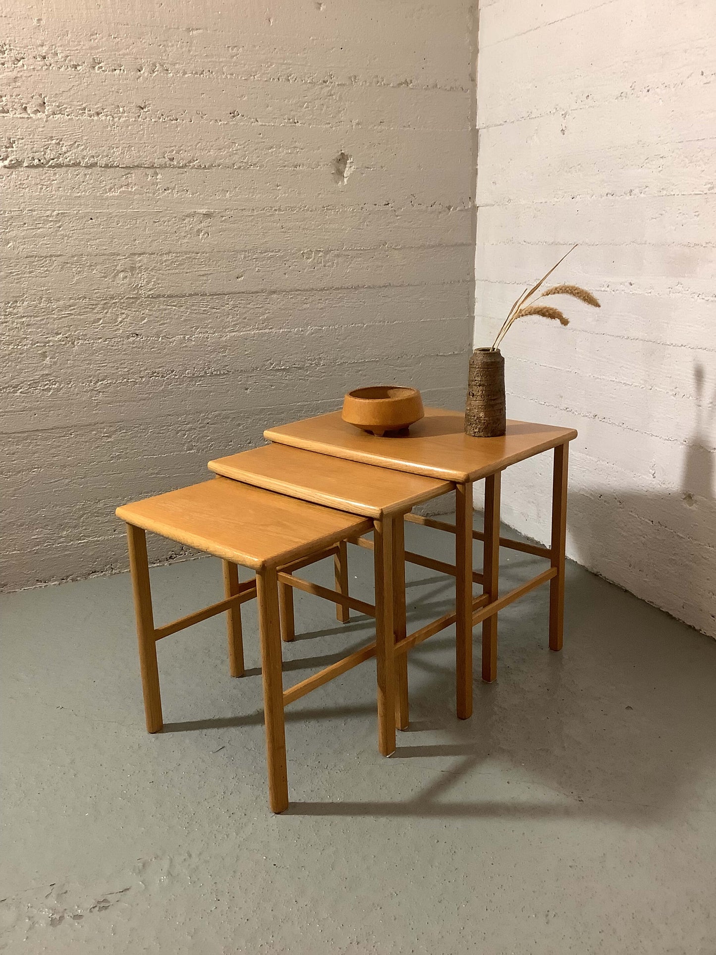 Eino Tuukkanen sarjapöytä