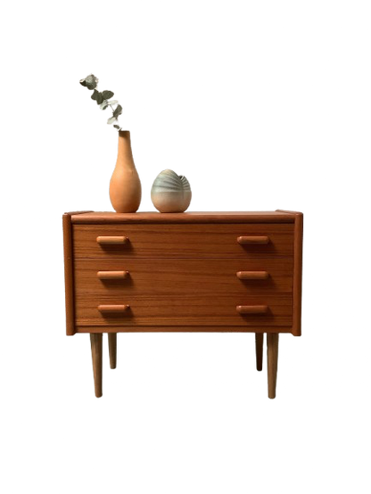 Tanskalainen lipasto 60-luku