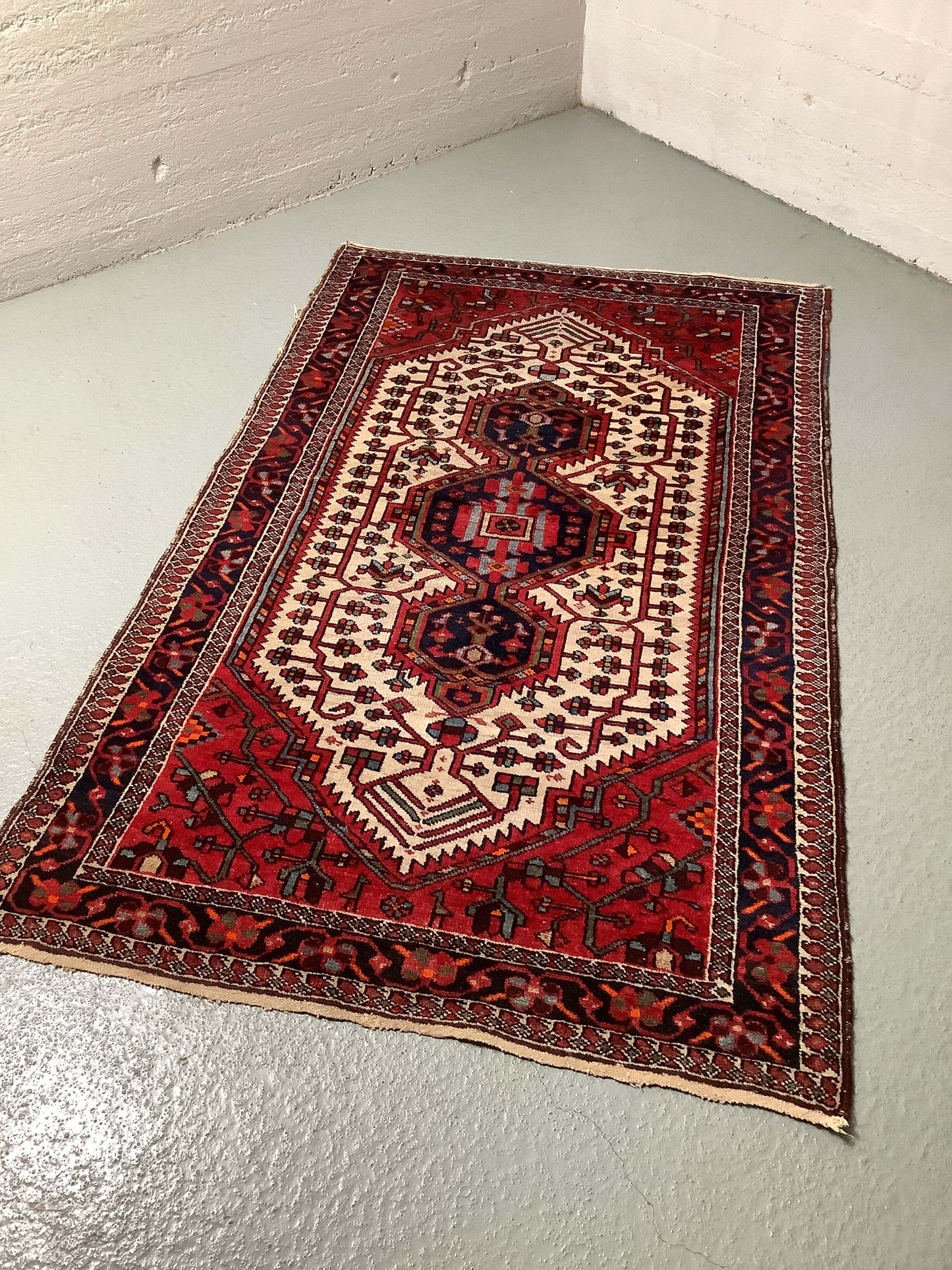 Persialainen käsinsolmittu vintage-villamatto