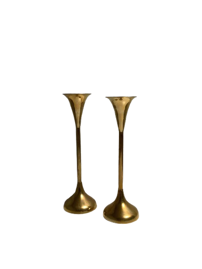 Messinkinen kynttilänjalkapari