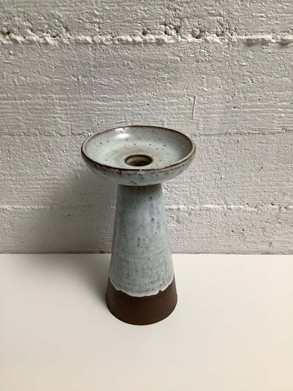 Keraaminen kynttilänjalka