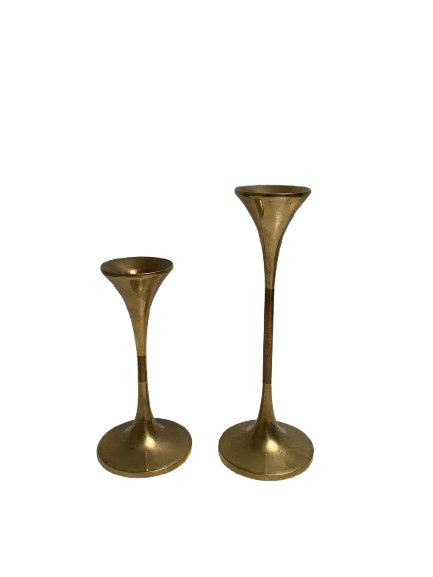 Messinkinen kynttilänjalkapari