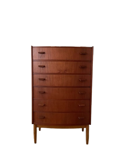 Poul M. Volther teak-lipasto