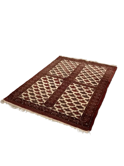 Persialainen käsinsolmittu villamatto