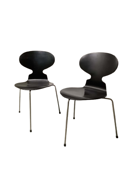 Tanskalaiset Arne Jacobsen "Ant" tuoli