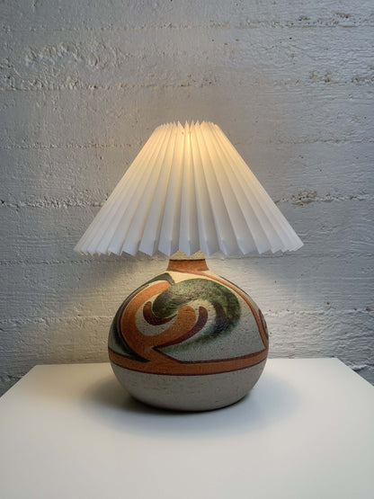 Noomi Backhausen, 1960- luvun keraaminen pöytävalaisin