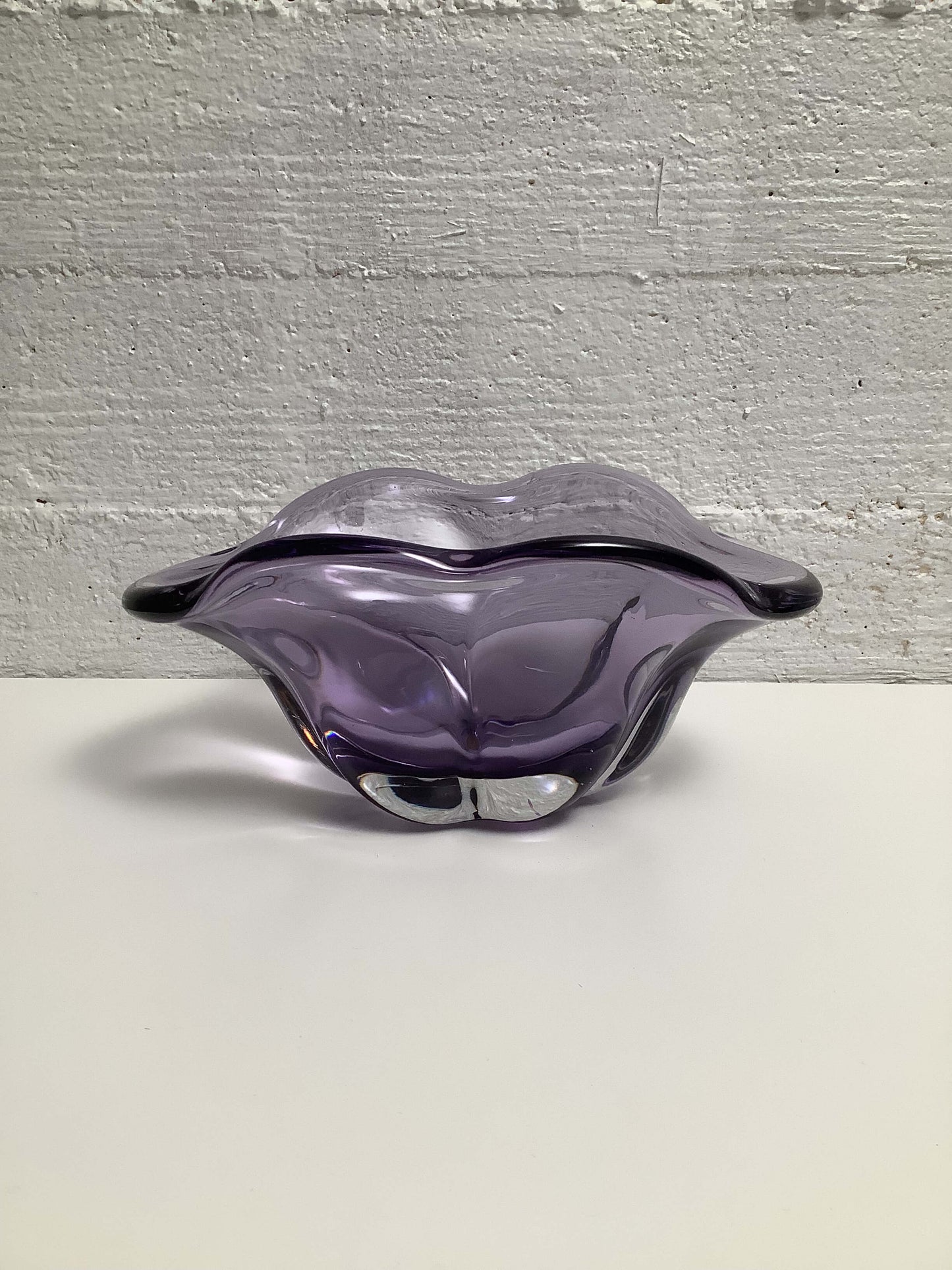 Elis Bergh violetti lasimalja 30/40-luku