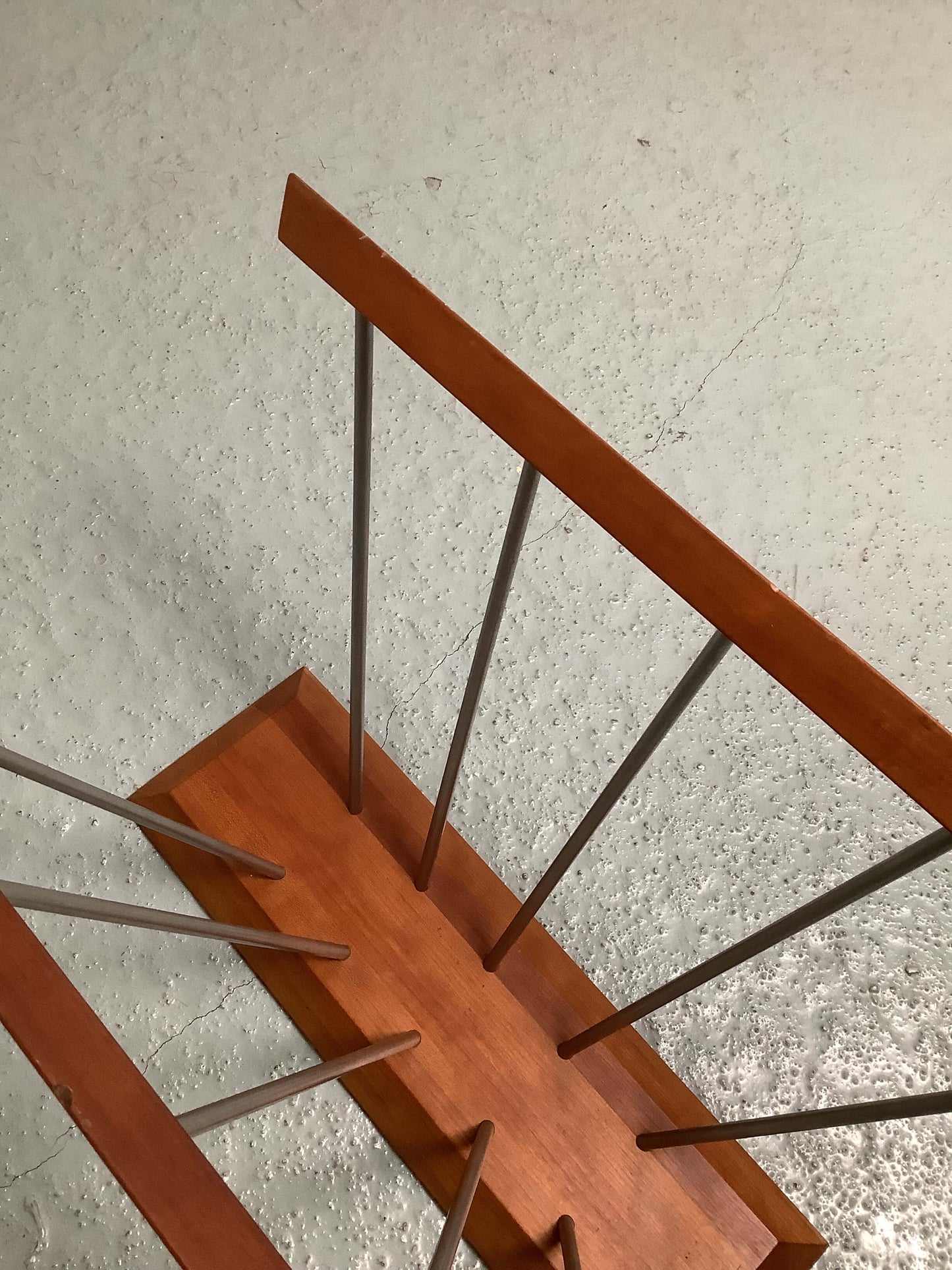 Lehtiteline, Hoigaard Design Tanska