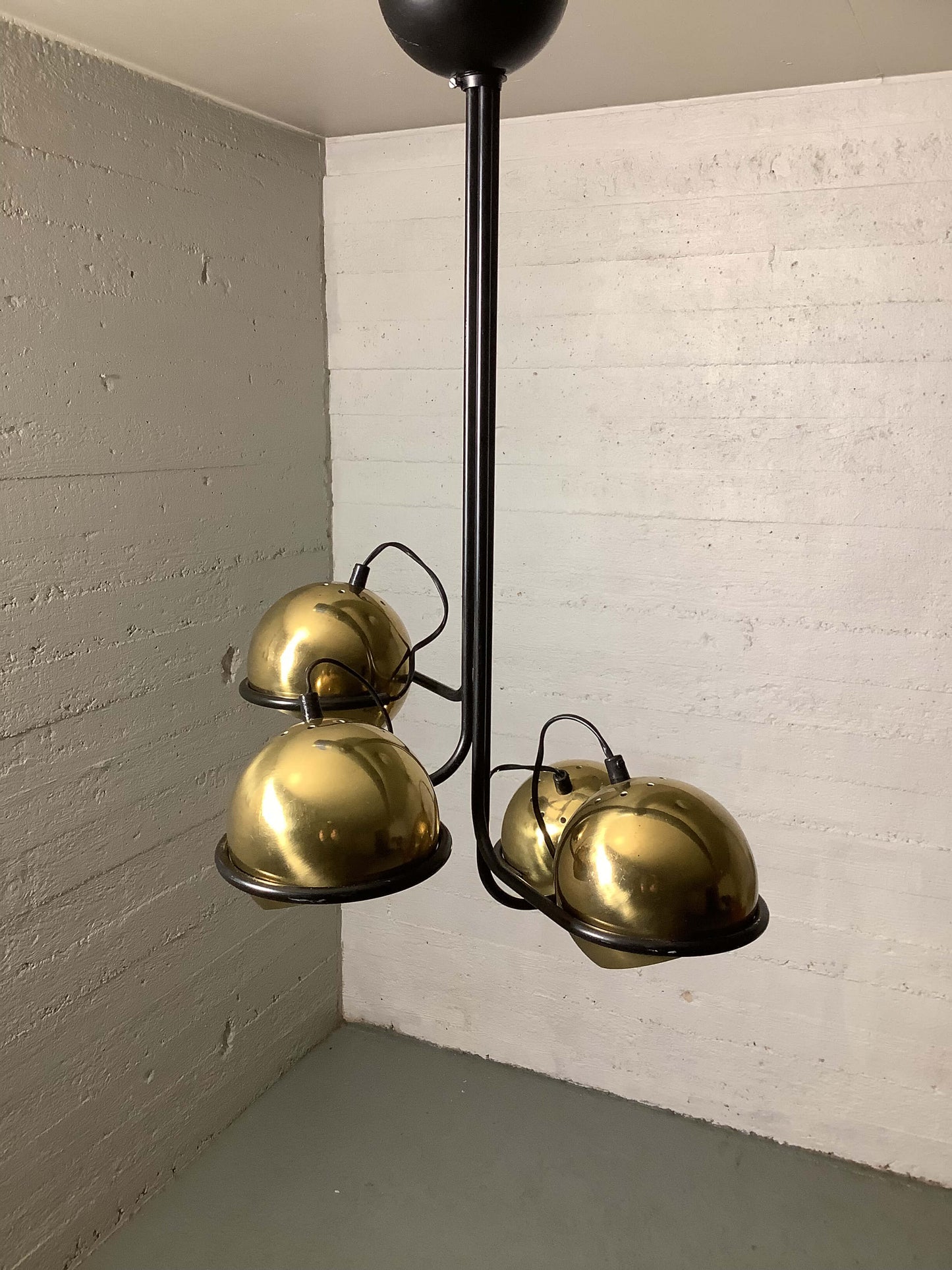 Aris "Polaris" kattovalaisin