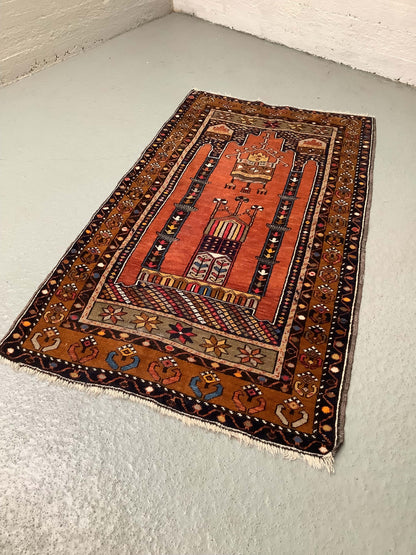 Käsinsolmittu villamatto