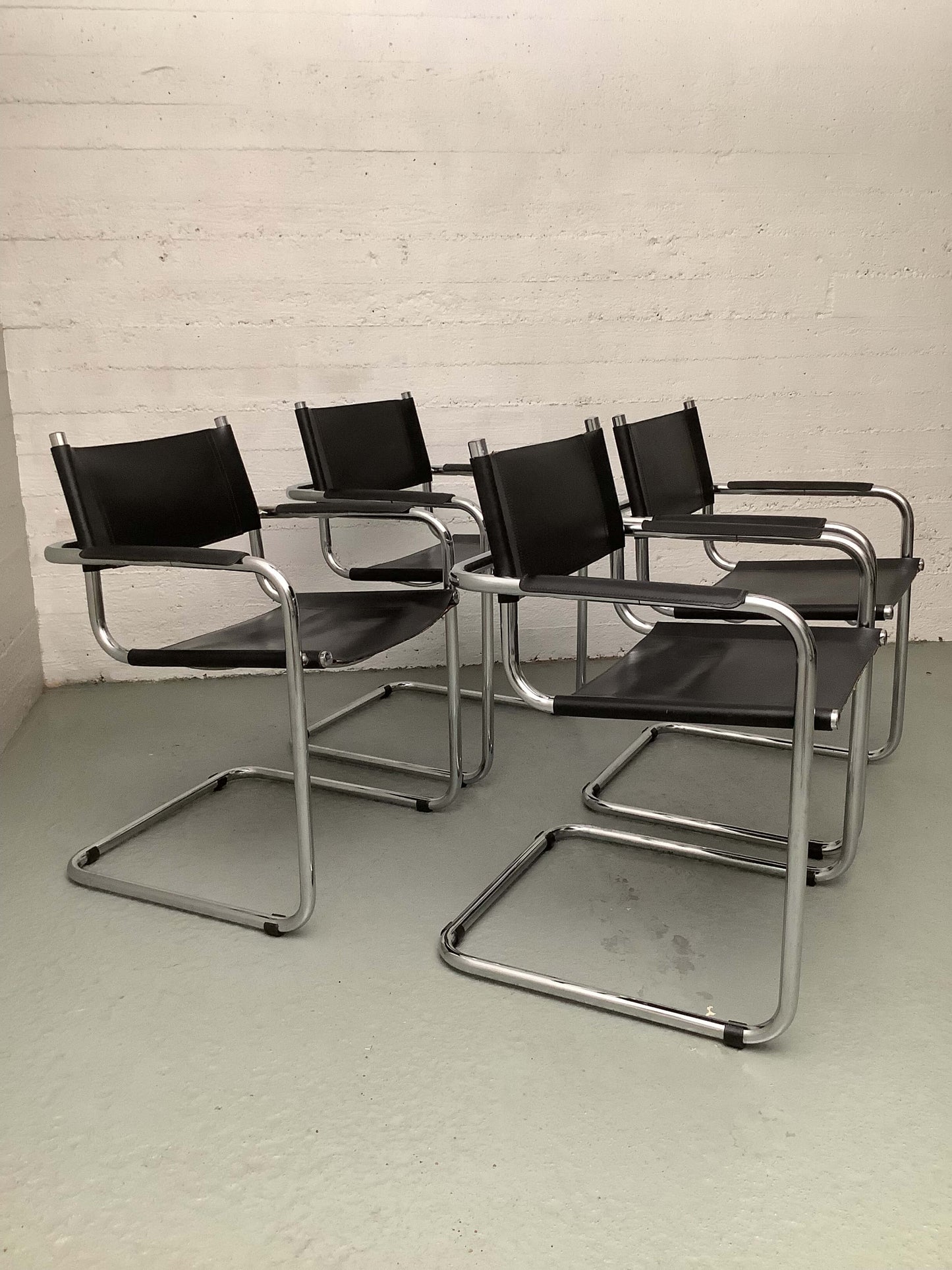 Mart Stam Cantilever tuolit 1986