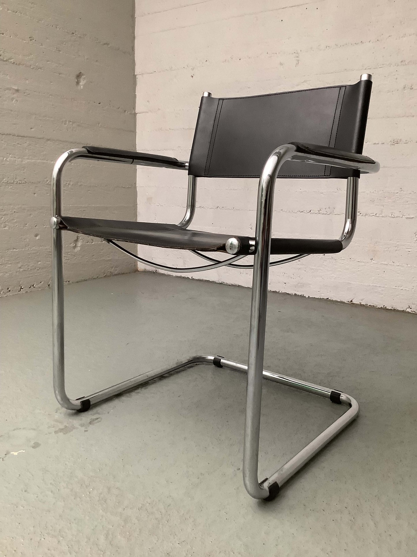 Mart Stam Cantilever tuolit 1986