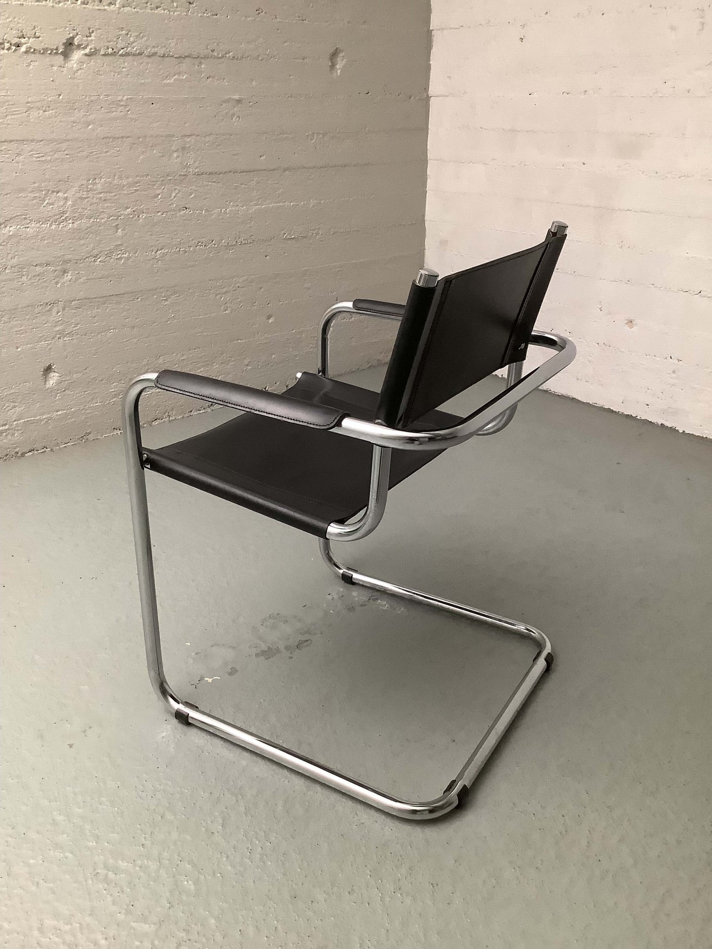 Mart Stam Cantilever tuolit 1986