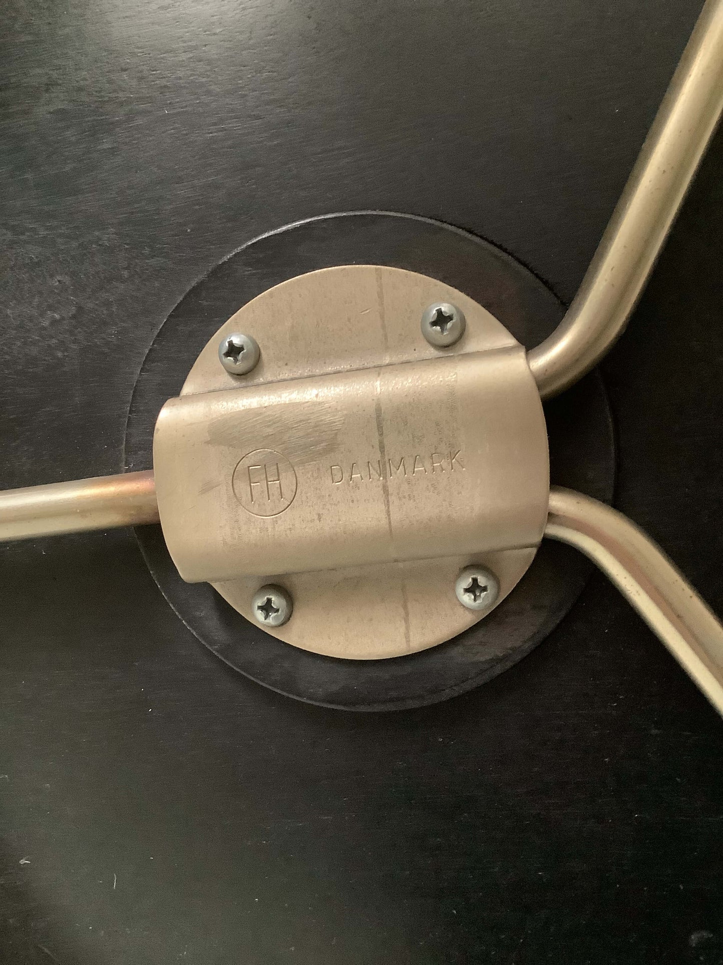 Tanskalaiset Arne Jacobsen "Ant" tuoli