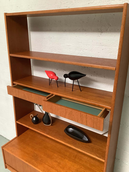 Ruotsalainen teak-kirjahylly