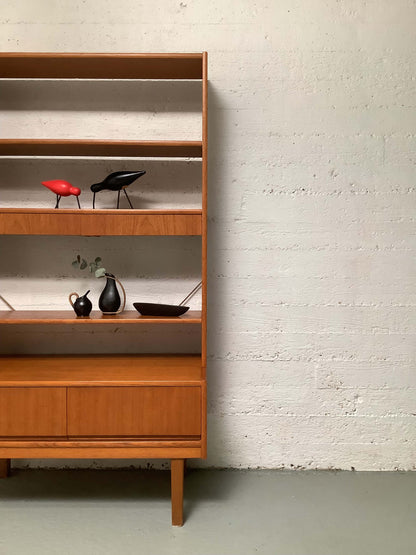 Ruotsalainen teak-kirjahylly