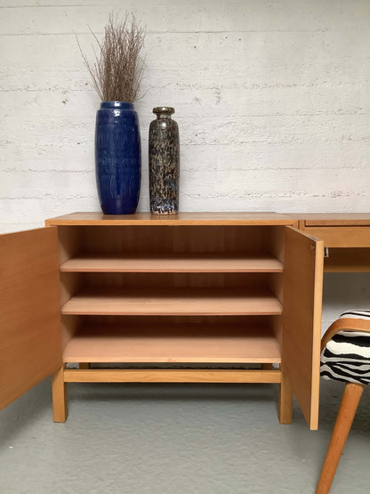 Tammi lipasto/pöytä