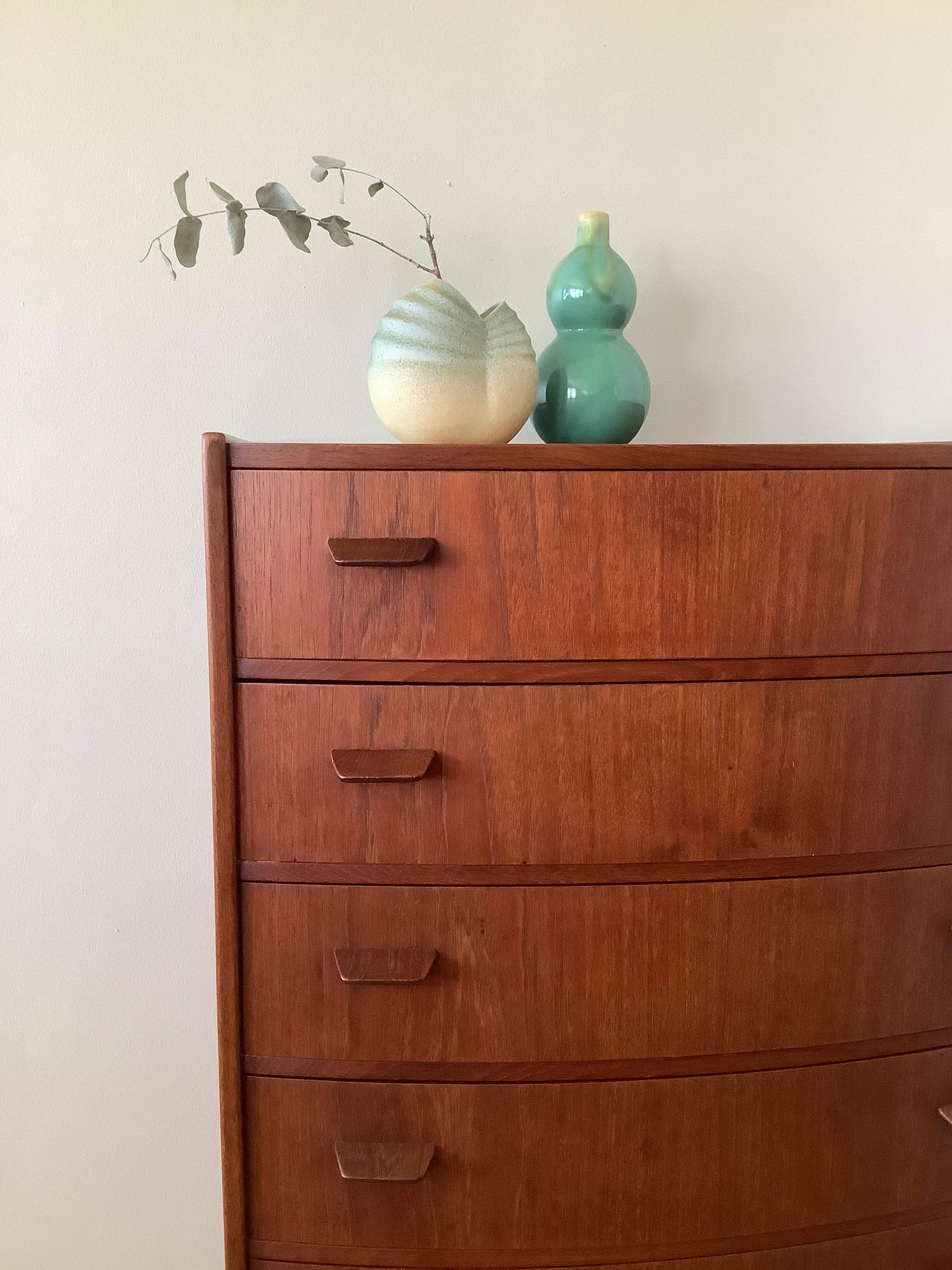 Poul M. Volther teak-lipasto