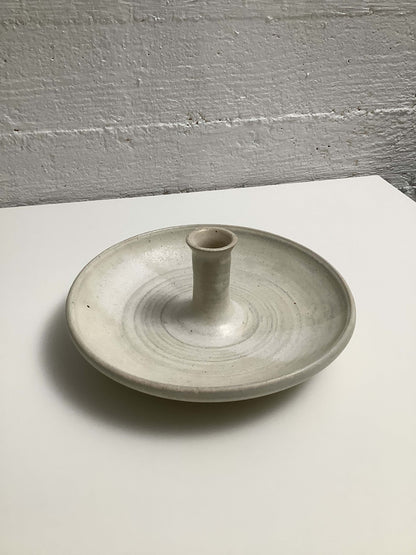 Keraaminen kynttilänjalka