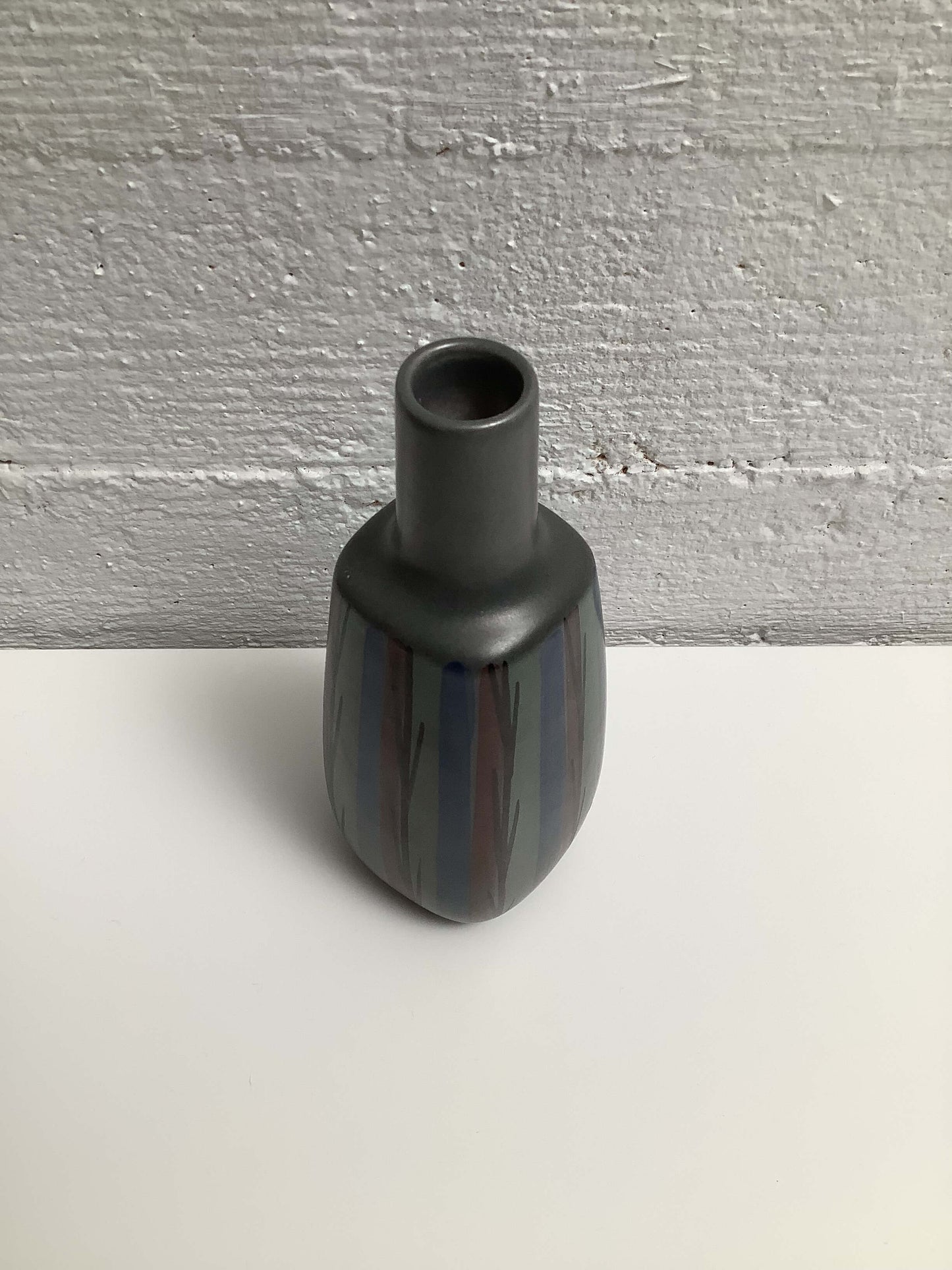 Nips keraaminen maljakko