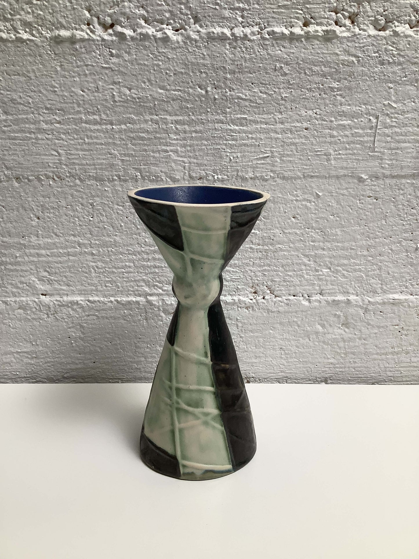 Keraaminen maljakko/kynttelikkö