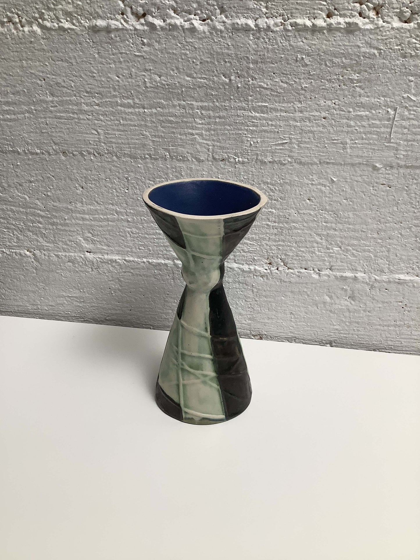 Keraaminen maljakko/kynttelikkö