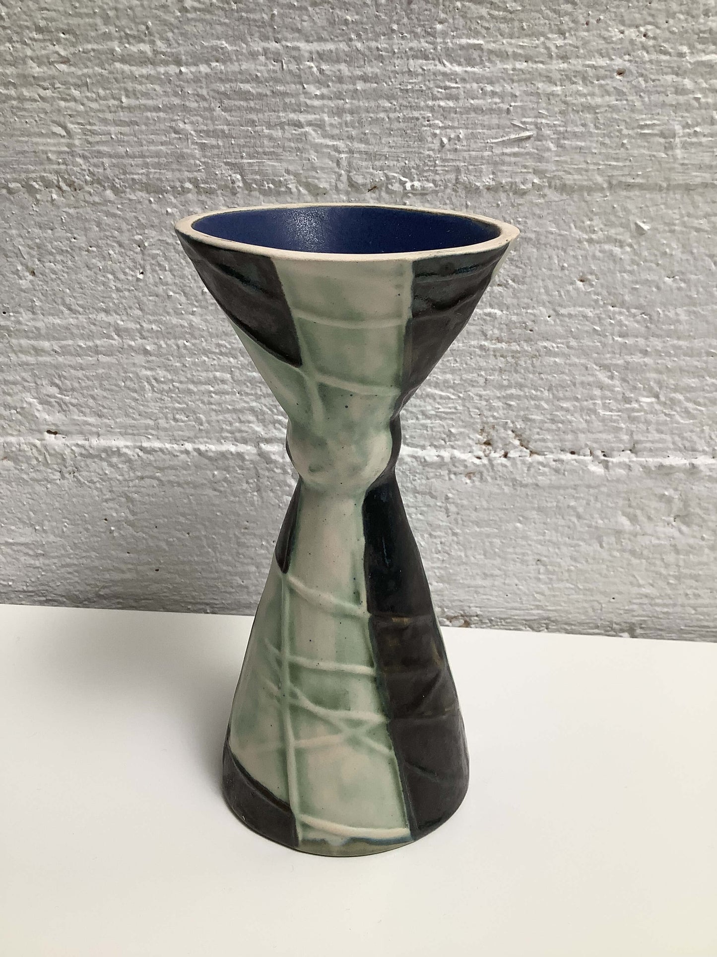 Keraaminen maljakko/kynttelikkö