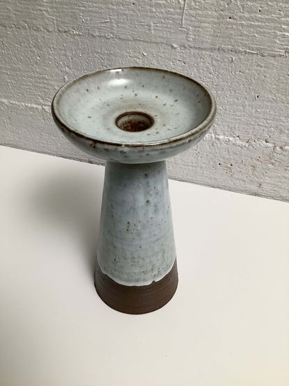 Keraaminen kynttilänjalka