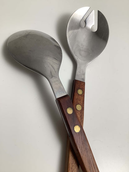 Teak-salaattiottimet