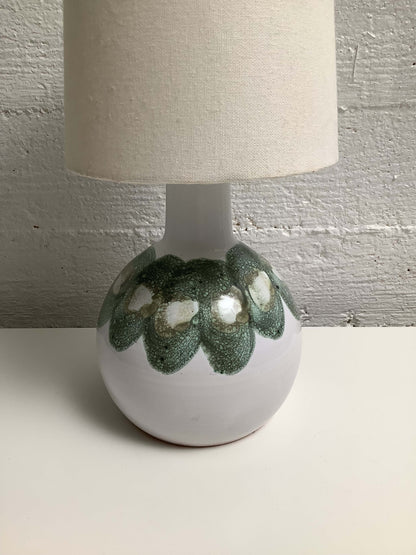 Keraaminen pöytävalaisin