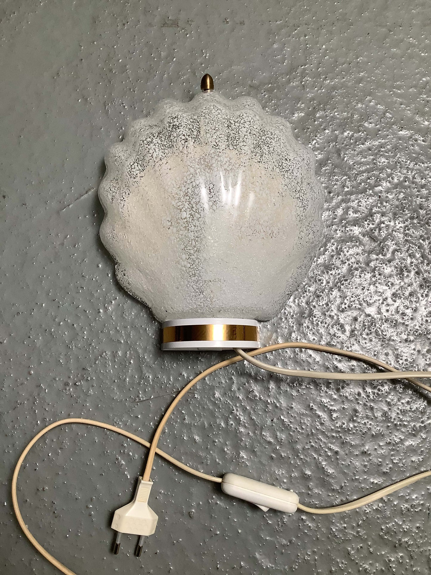 Sjömarkens Armatur simpukkaseinävalaisin