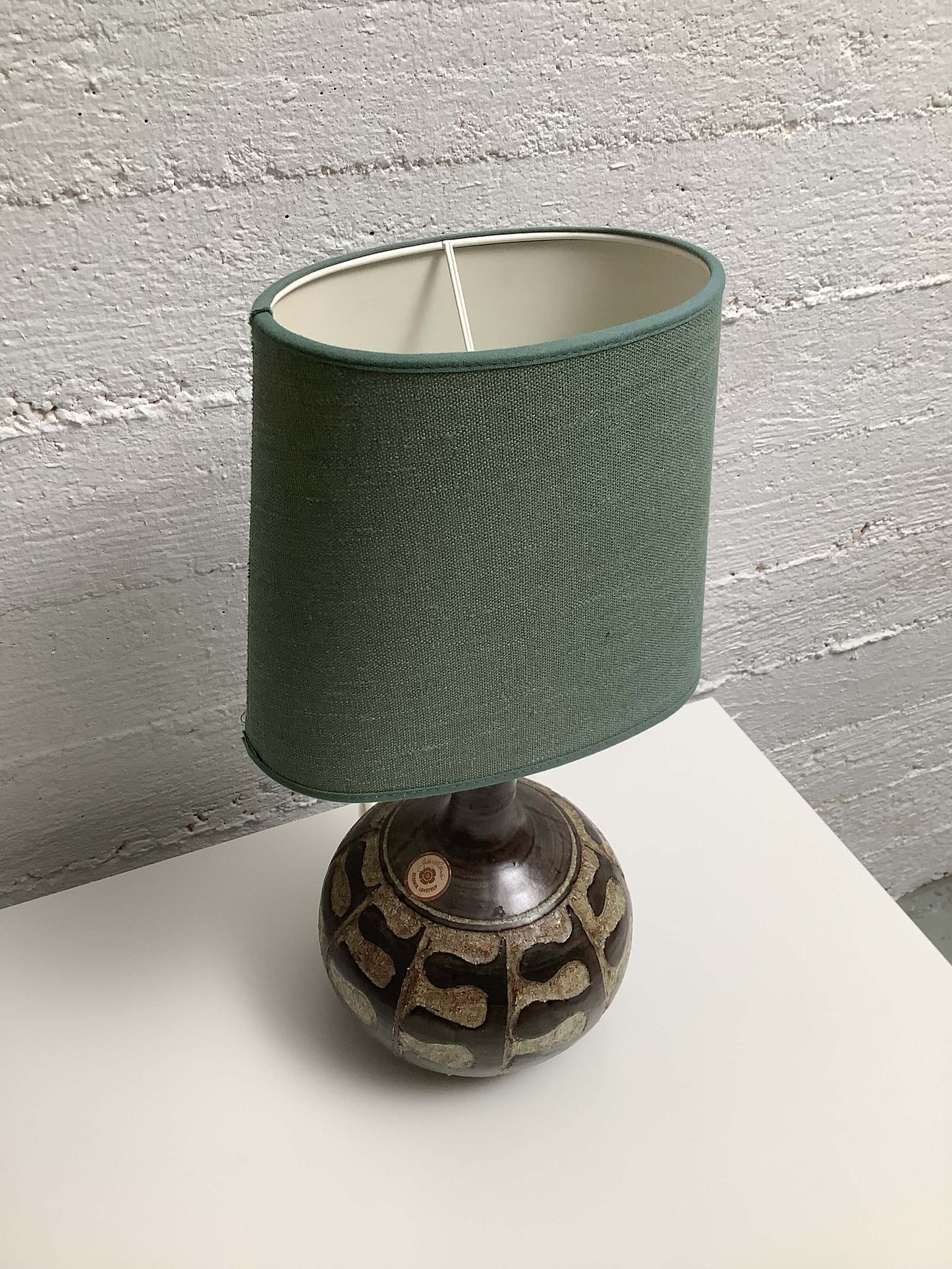 Jette Helleroe keraaminen pöytävalaisin