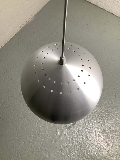 Aneta pallovalaisin, 80-luku