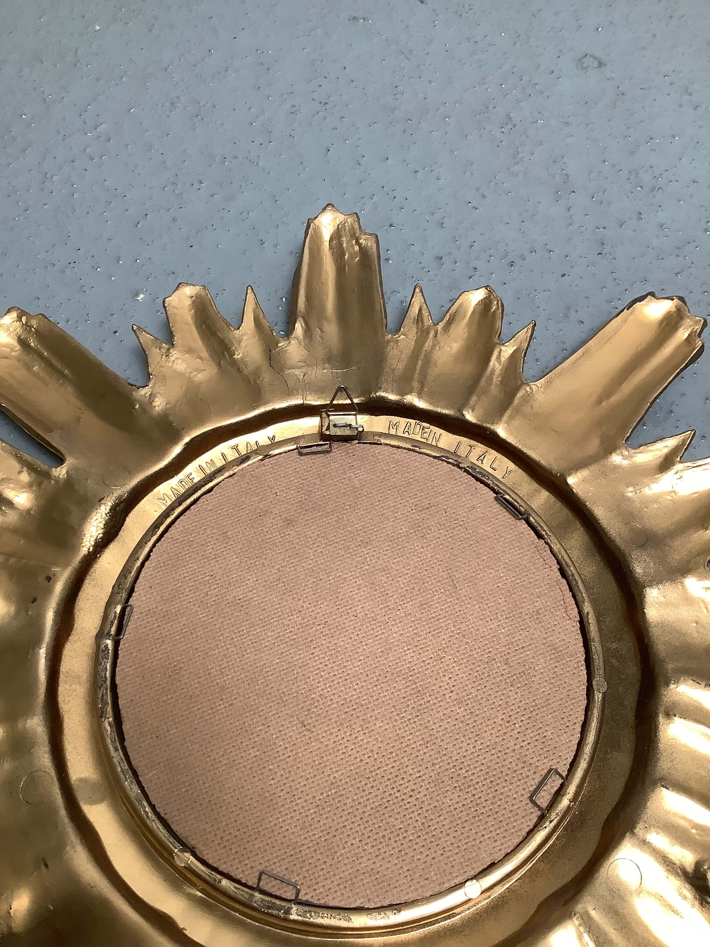 Aurinkopeili Made in Italy