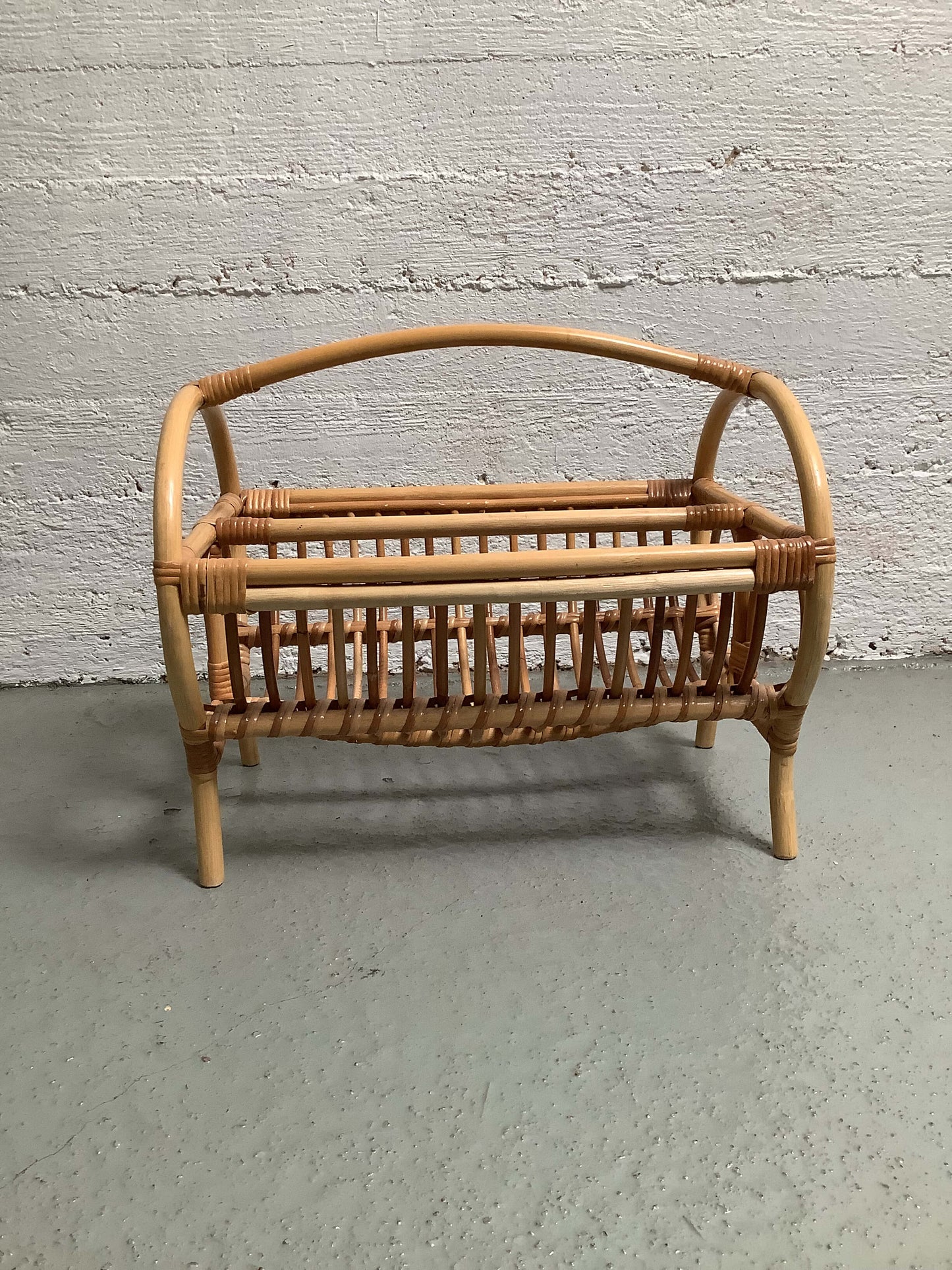 Rottinkinen lehtiteline 70-luku