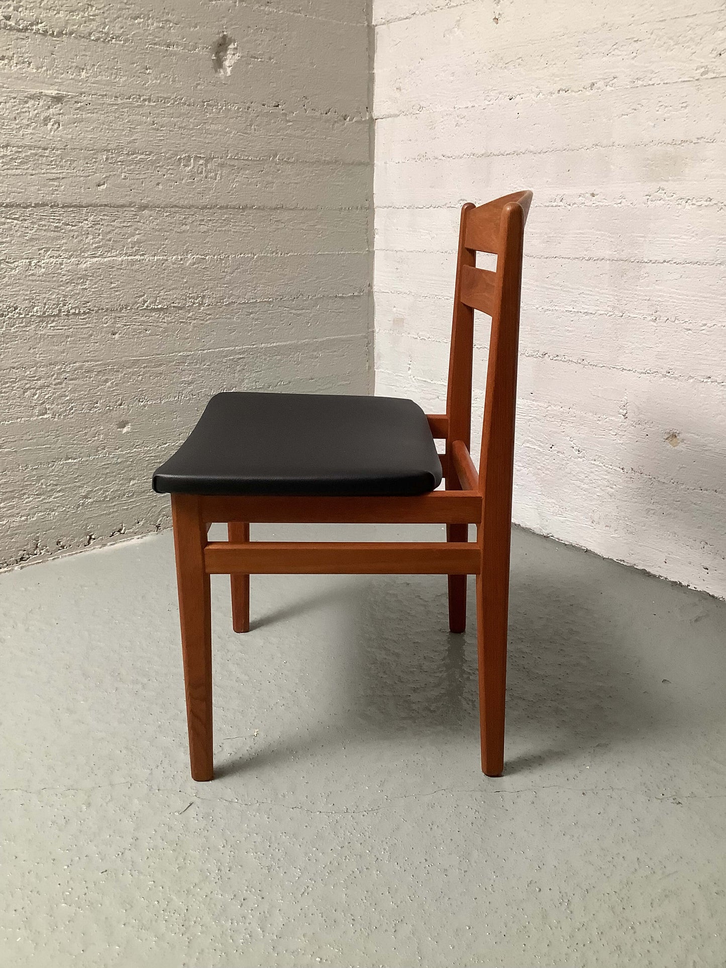 Niels Vodder, Boltinge Stolefabrik 60-luku teak tuolit