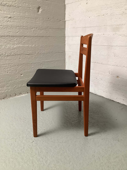 Niels Vodder, Boltinge Stolefabrik 60-luku teak tuolit