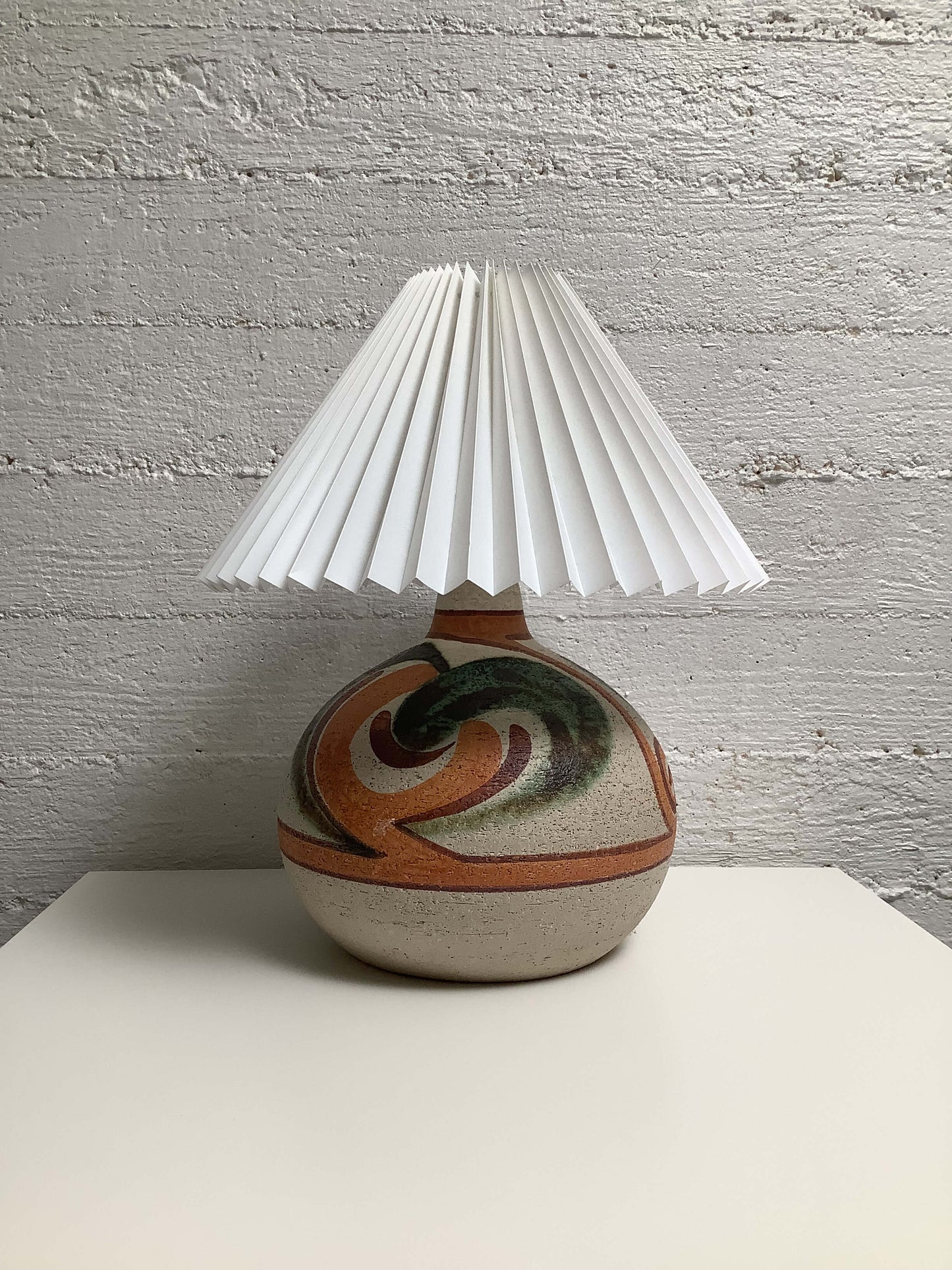 Noomi Backhausen, 1960- luvun keraaminen pöytävalaisin