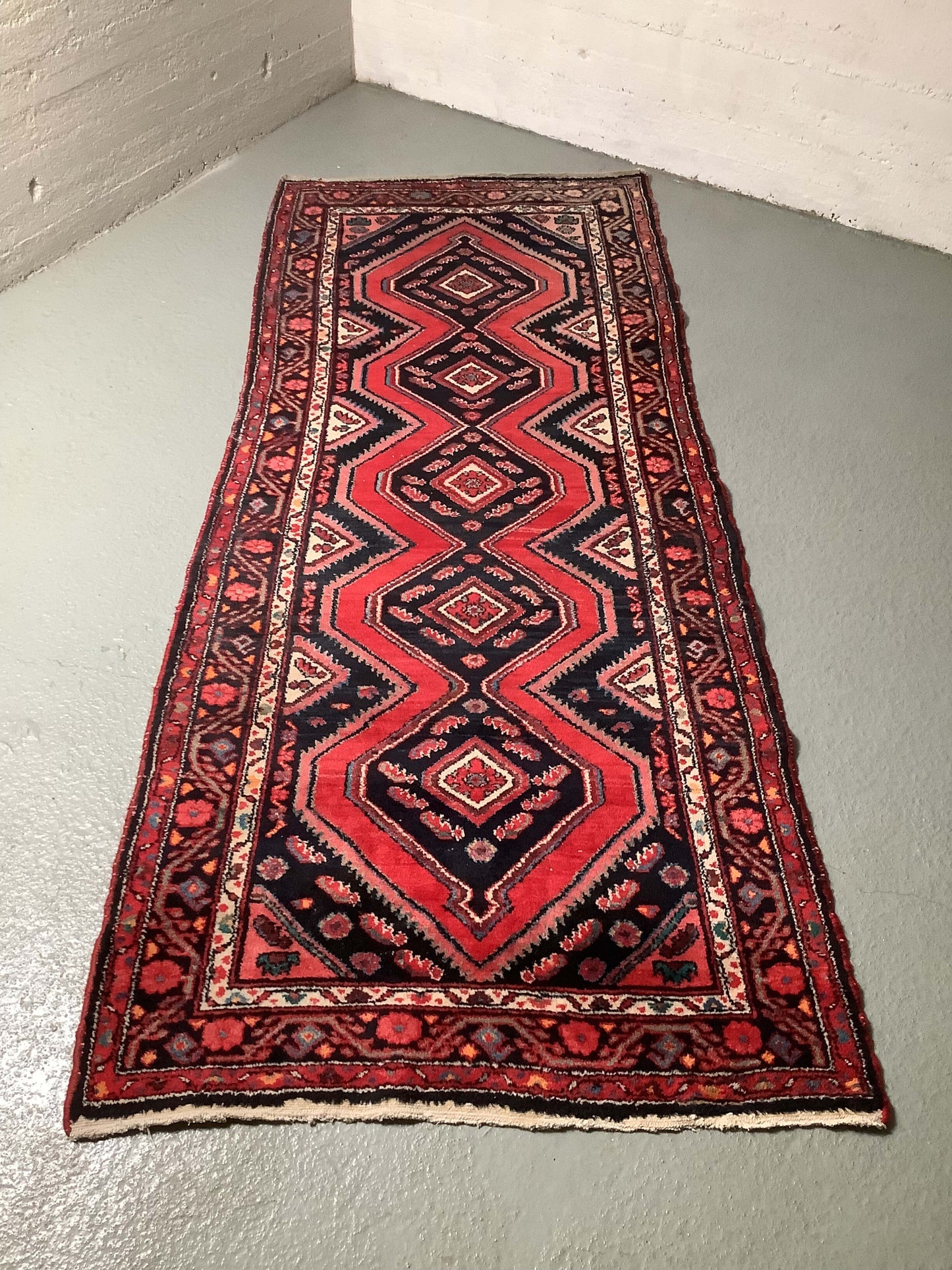 Käsinsolmittu villamatto IRAN HAMADAN