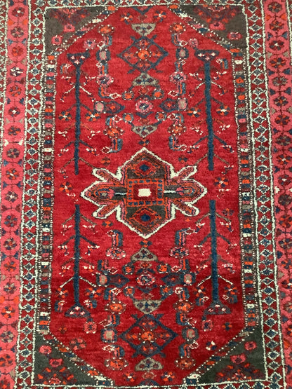 Käsinsolmittu vintage villamatto