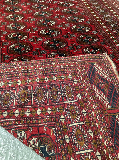 Käsinsolmittu vintage villamatto