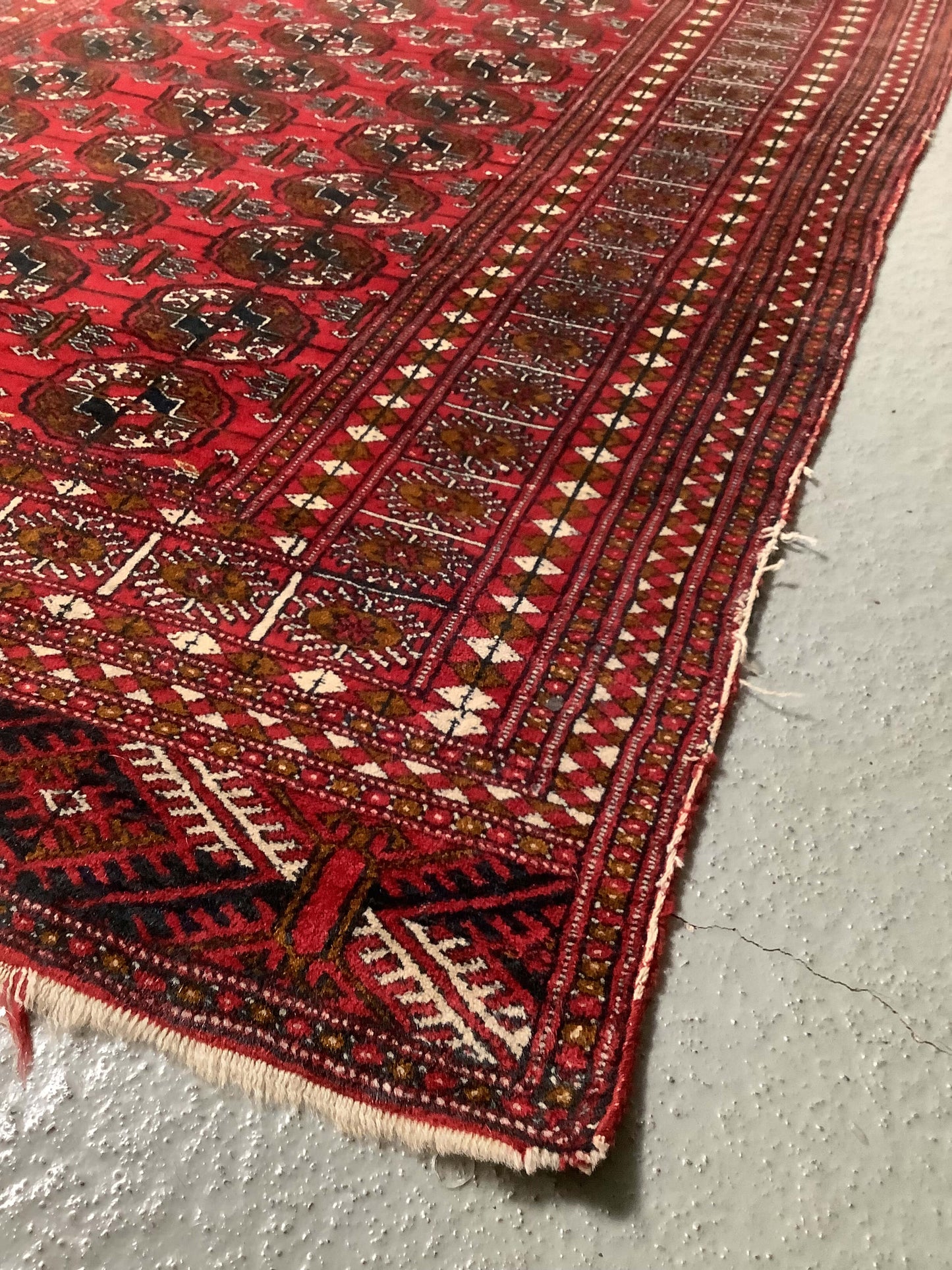 Käsinsolmittu vintage villamatto
