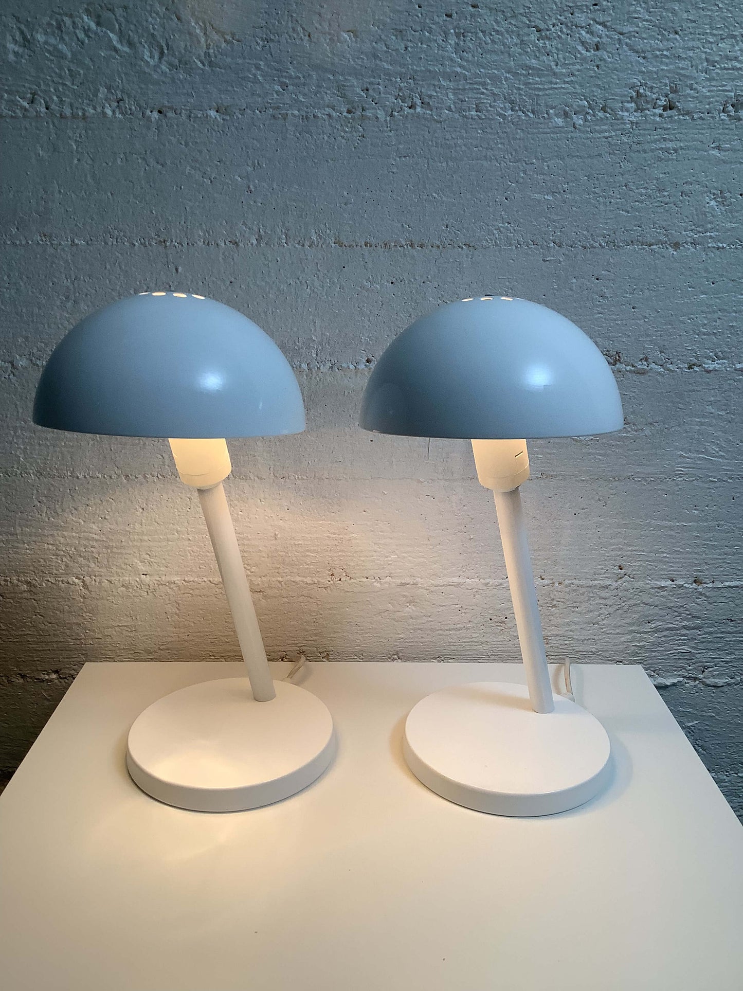 Pöytävalaisinpari, Lampukas Oy 70-luku