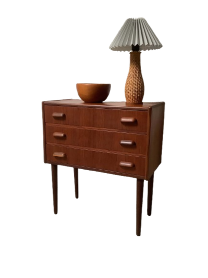 Teak lipasto 60/ 70-luku Tanska