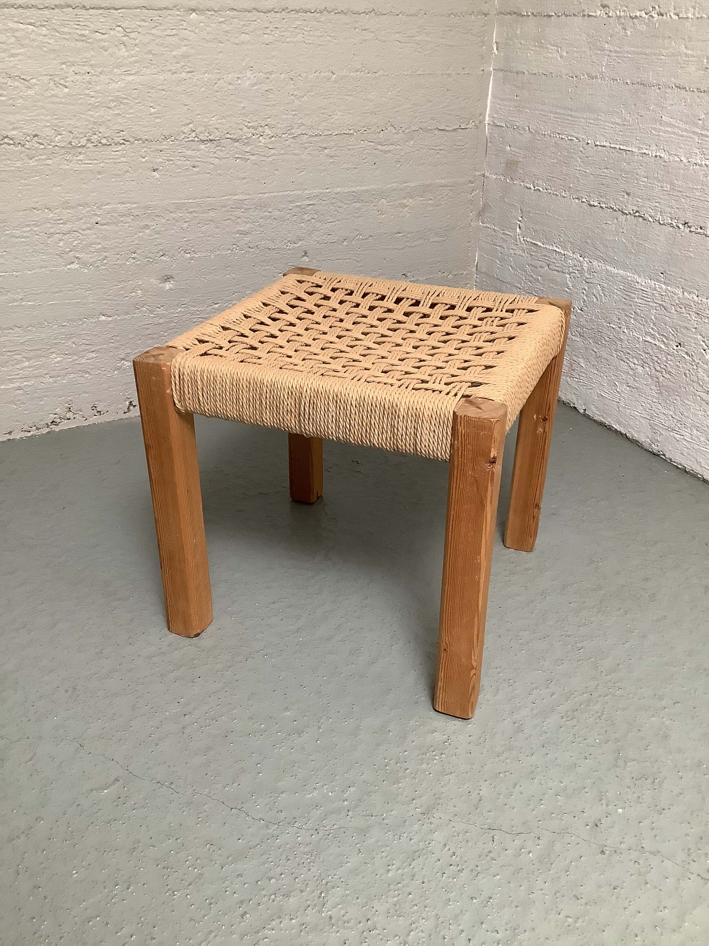 Tanskalainen punosjakkara 60/70-luku