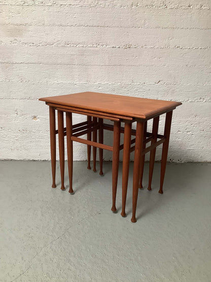 Tanskalainen teak sarjapöytä 60-luku