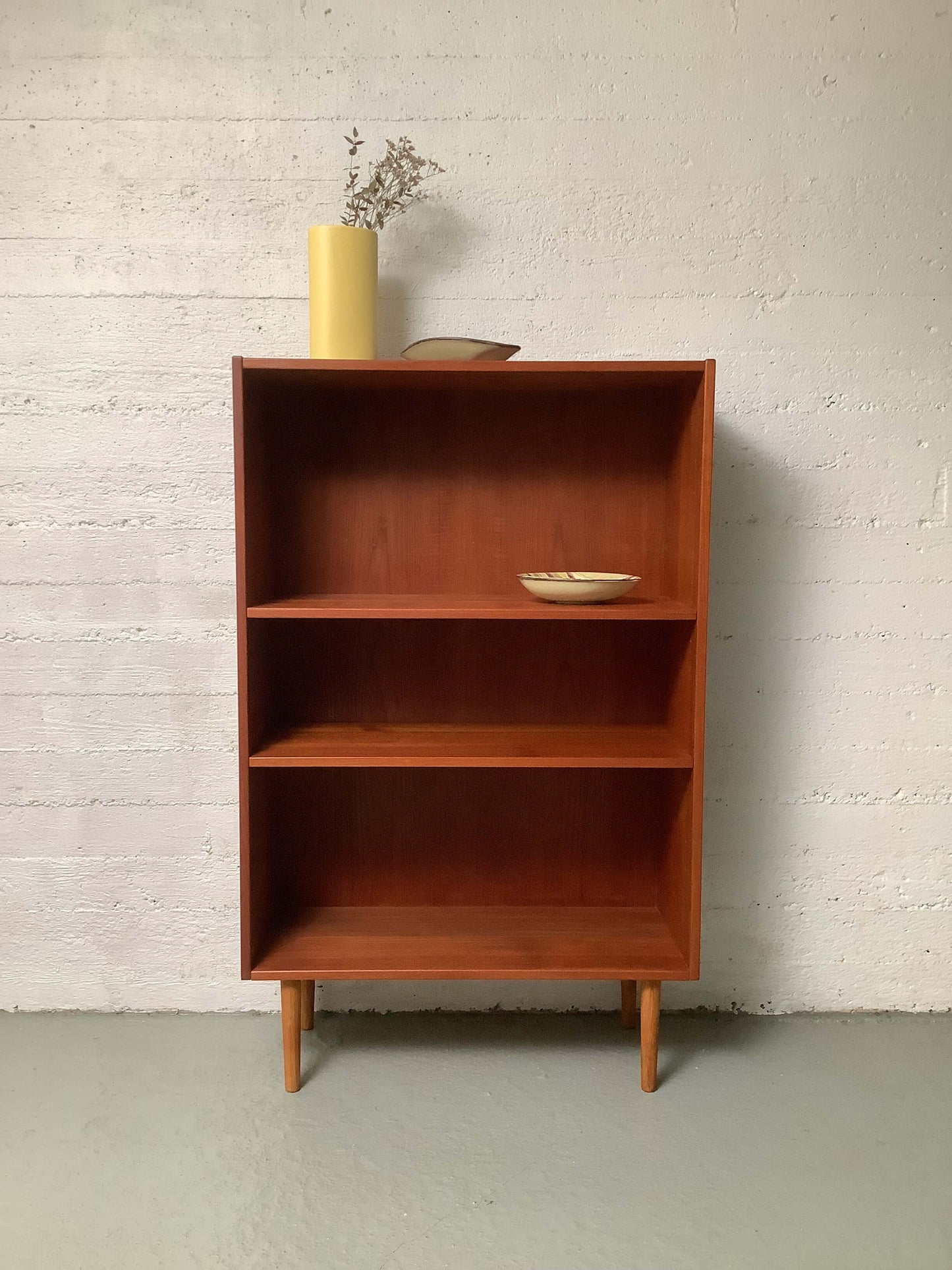 Tanskalainen teak avokirjahylly 60-luku